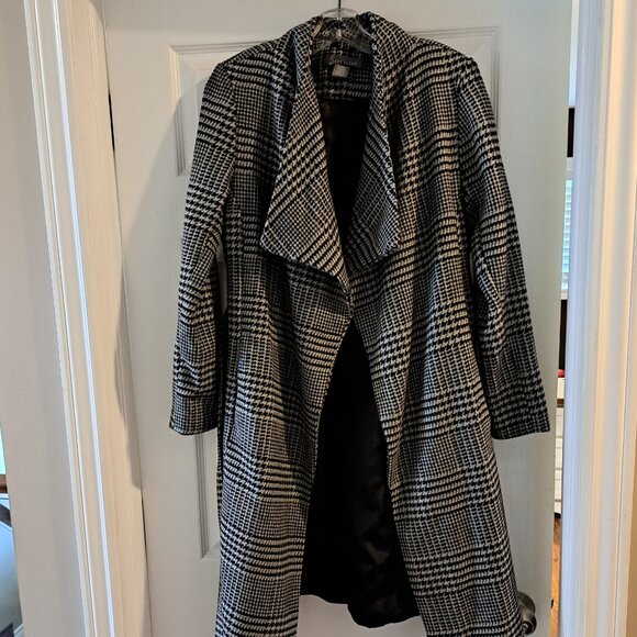 Houndstooth grey and black wrap coat knee length - sz: XS: - Picture 2 of 5